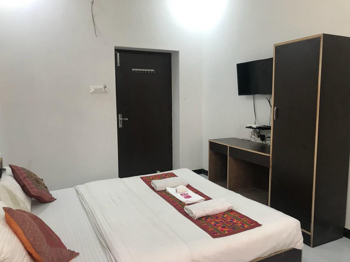 Tofu Hotel & Safari Джайсалмер Экстерьер фото